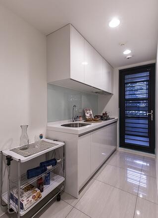 明亮新古典风格60平米小户型厨房橱柜装修效果图