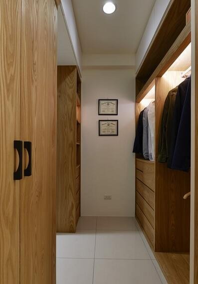 古韵悠长中式风格80平米二居室卧室衣柜装修效果图
