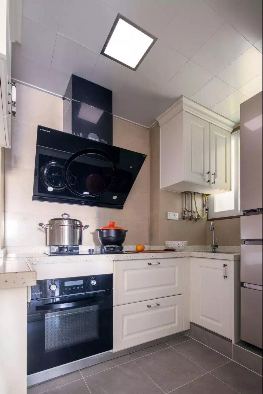 美式风格四居室厨房装修效果图