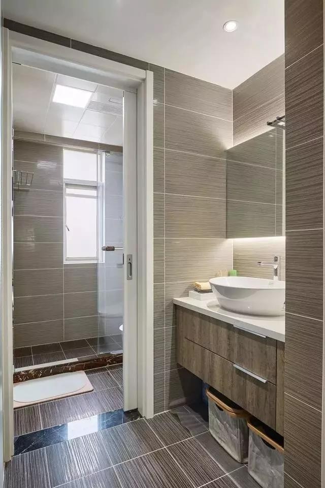美式风格四居室卫生间装修效果图