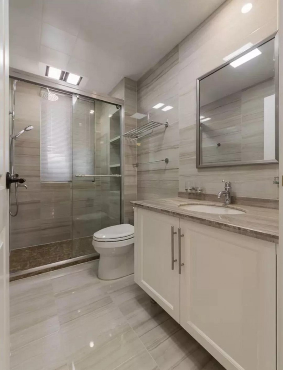 美式风格三居室卫生间装修效果图