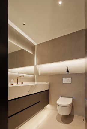 现代风格别墅卫生间装修效果图