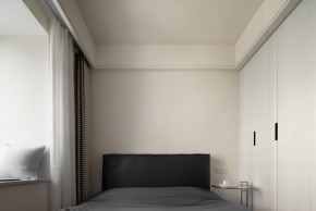 法式风格三居室卧室装修效果图
