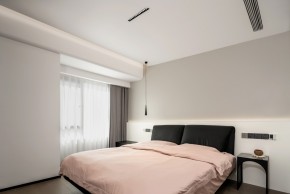 现代风格平层卧室装修效果图