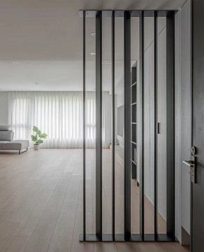 现代简约三居室玄关装修效果图
